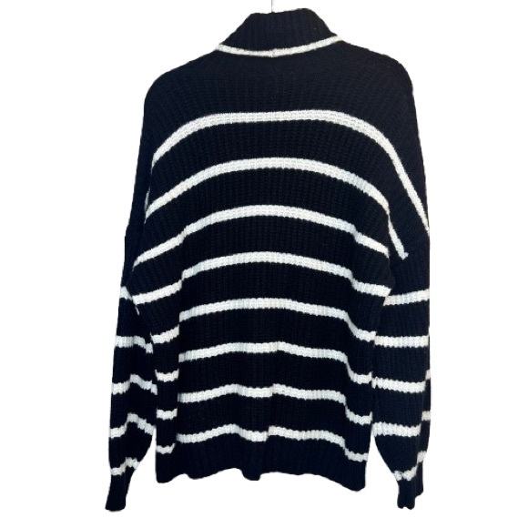 Splendid Women’s Knit Striped White/ Black Turtleneck Oversized Sweater Sz S - Picture 3 of 10